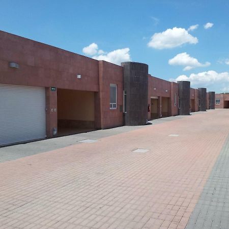 Motel Paraiso Suites ケレタロ エクステリア 写真