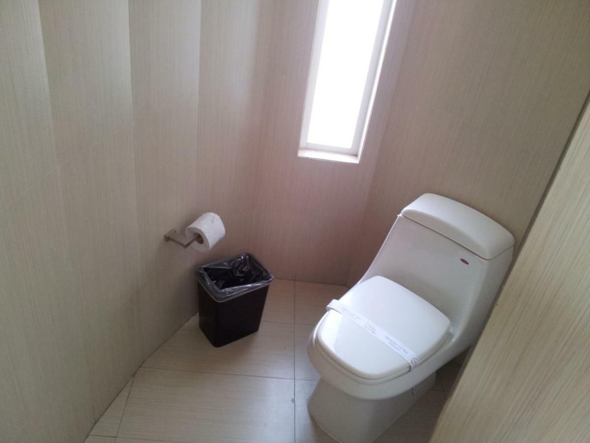 Motel Paraiso Suites ケレタロ エクステリア 写真